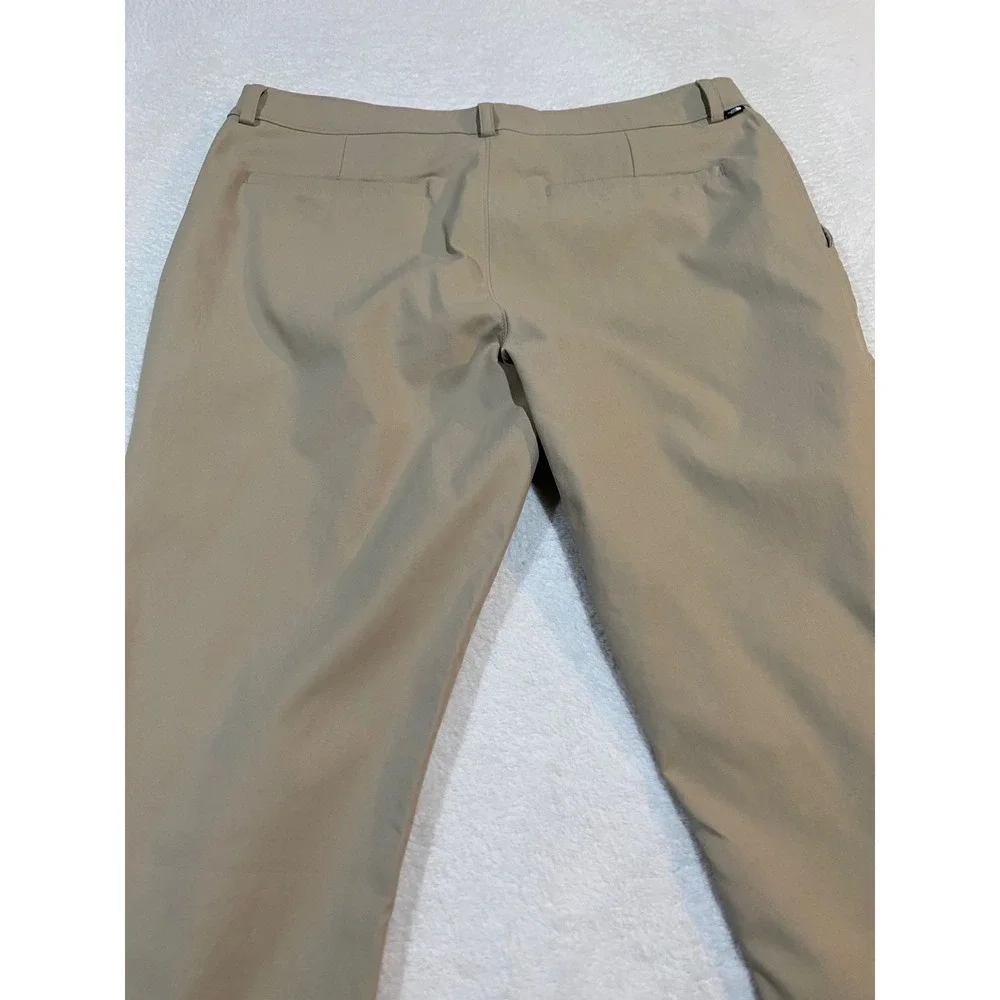 The North Face Mens NF0A5A4K City Standard Modern Fit Chino Pants Tan Khaki 40L
